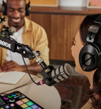 Cómo Grabar y Editar un Podcast podcaster Mejor equipo para grabar un podcast