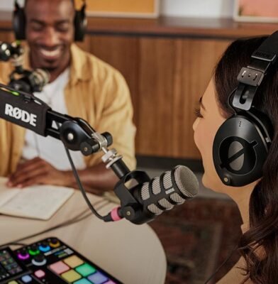 Cómo Grabar y Editar un Podcast podcaster Mejor equipo para grabar un podcast