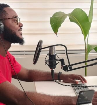 Cómo mejorar tu voz con Adobe Podcast Enhance Speech